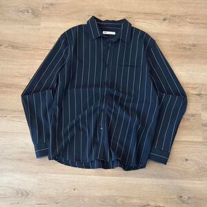 Zara Men's Navy and Black Shirt